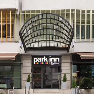 Park By Radisson & מלון דירות