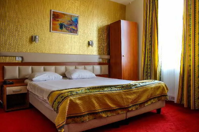 Kosher Hotel Lev Or Бухарест 3*,