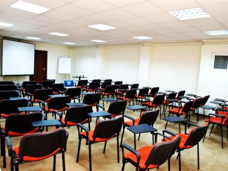 בוקרשט Kosher Hotel Lev Or