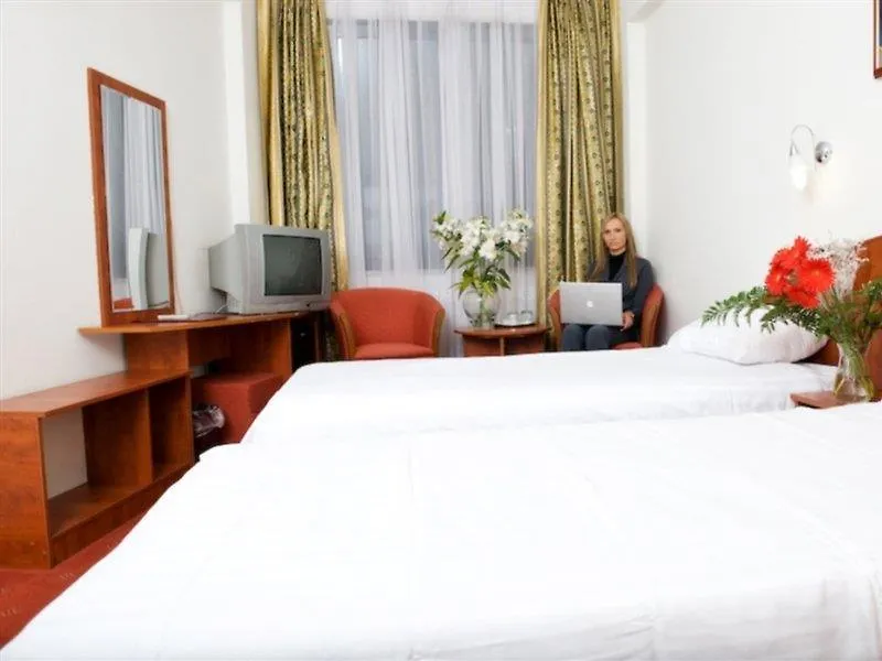***  Kosher Hotel Lev Or Romania