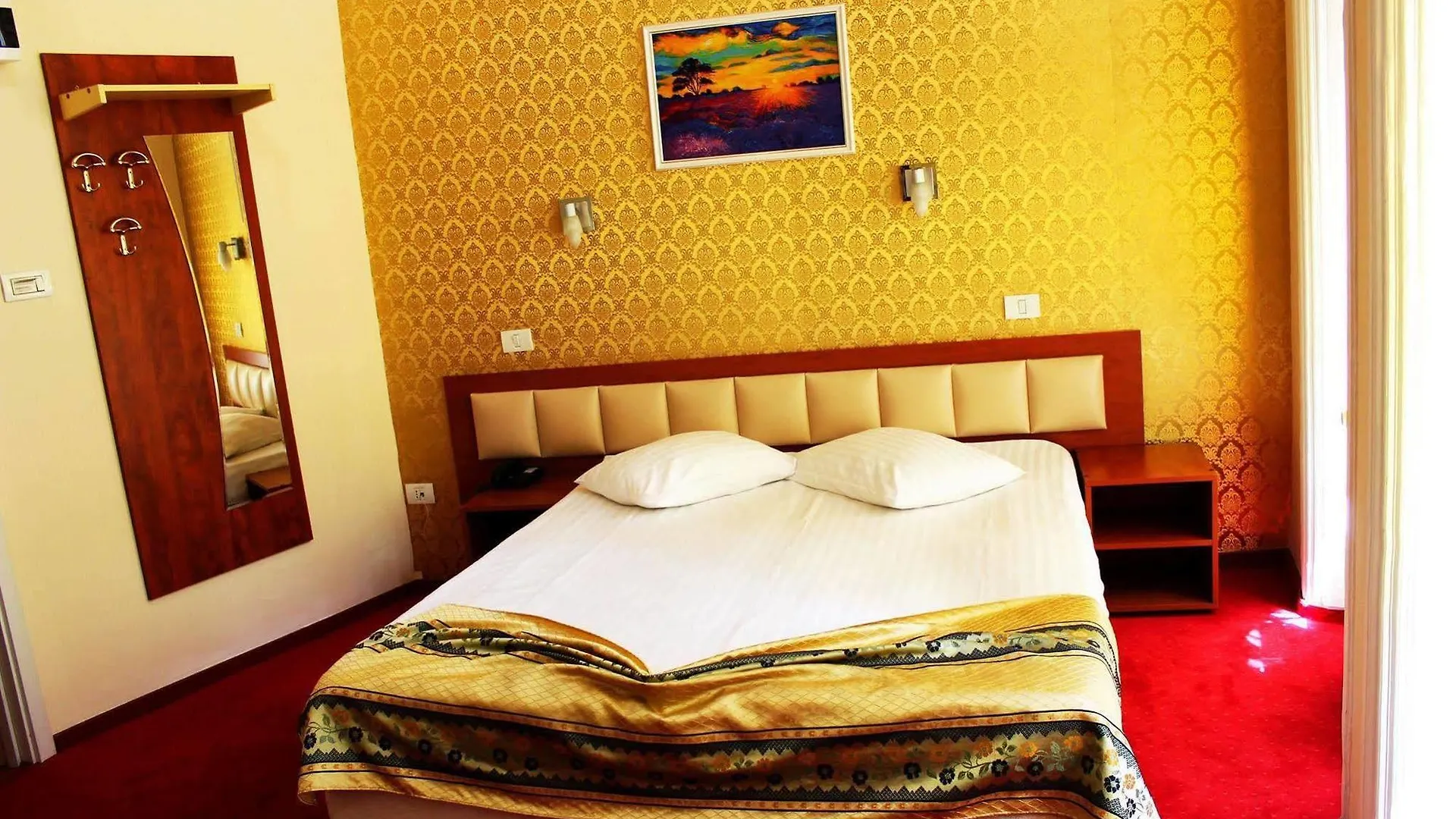 Kosher Hotel Lev Or 3*, Bucharest