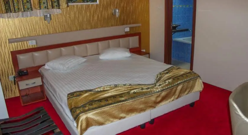 Kosher Hotel Lev Or Romania